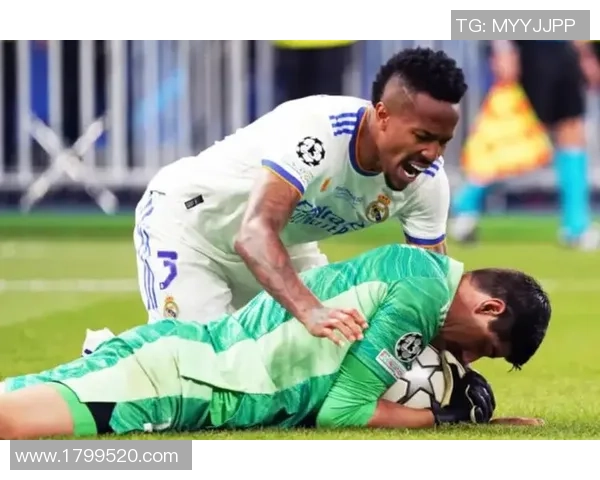 巴尔韦德失误引发库尔图瓦神奇扑救西甲赛场的激动时刻回顾